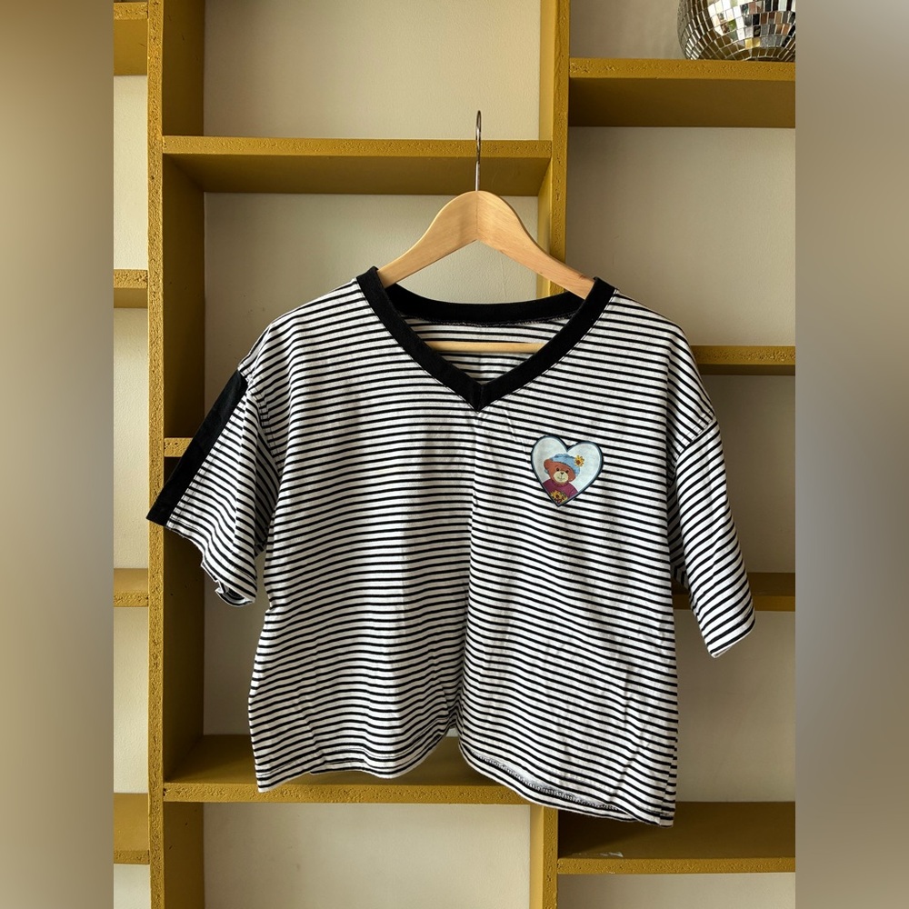 Striped V-Neck Short Sleeve Tee with Heart Patch - Black/White
